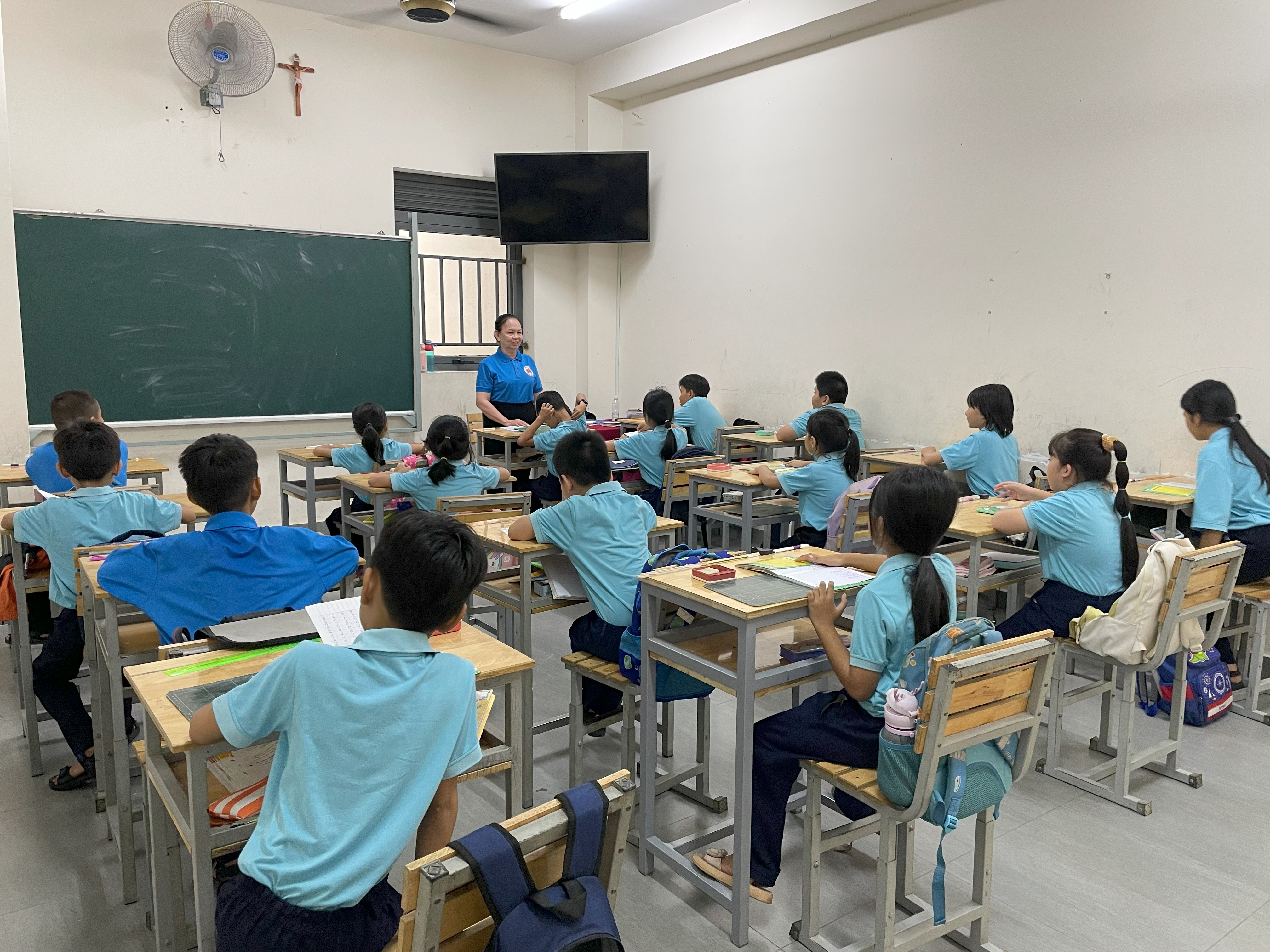 Ngập ngừng viết tiếp ước mơ